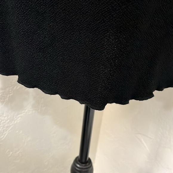 Travel Elegance Long Sleeve Black Top.
Size Large - Picture 8 of 15